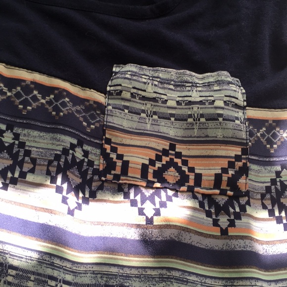 Patterned shirt - Picture 2 of 4